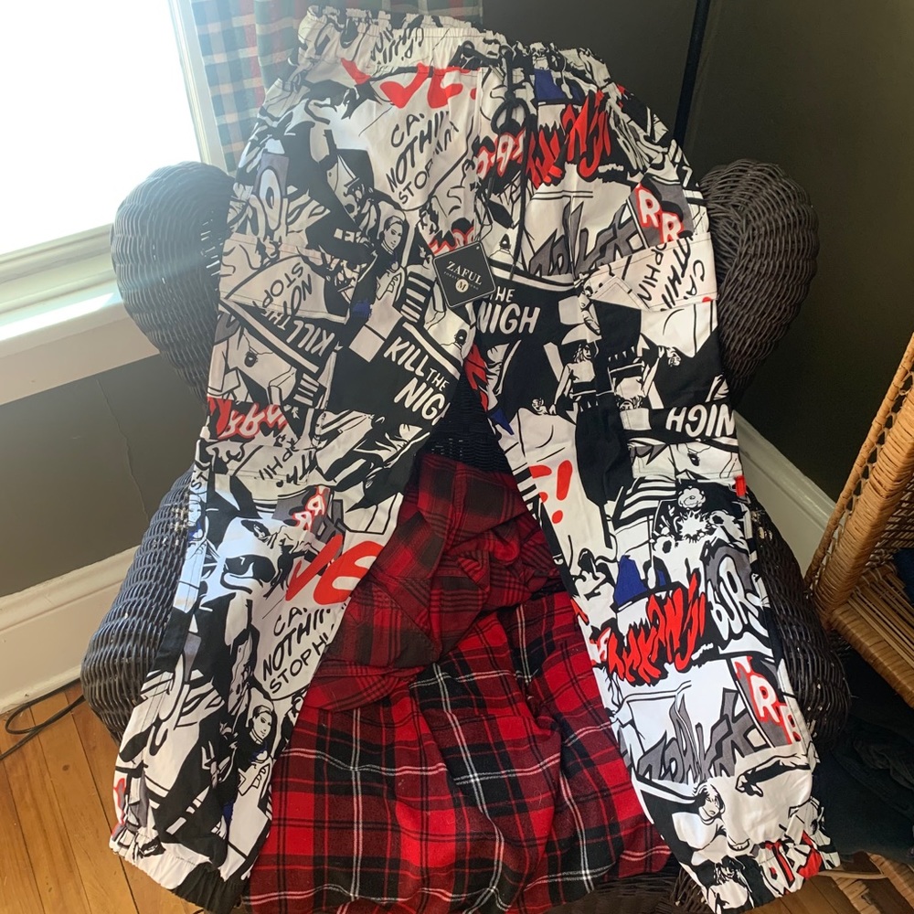 Brand new graphic pants